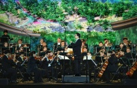 “西岭千秋雪”之巅 成都奏响2023中秋交响音乐会