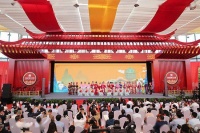 第七届中国戏曲文化周园博园鸣锣 市民入园即“入戏”