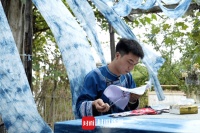 人间事儿⑨ | 绣花的他