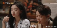 公司聚餐，女员工弯腰捡筷子，却意外发现总裁与秘书秘密