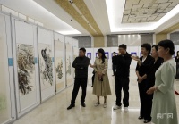 笔墨扬清风 300余件书画亮相海勃湾