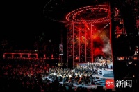 乐享长假|“华美乐章”抒发炽热家国情怀，《我的祖国》引发大合唱