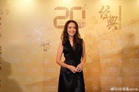 48岁前港姐冠军晒近况！一家人为母亲庆生，两母女被指太相似