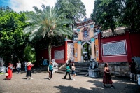 诗城有诗社、诗景、“诗橙”……一城华章，“诗与远方”