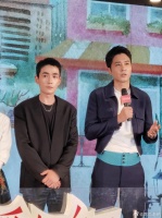 朱一龙和其他男演员合照是不是说明身高和身材重要性也挺大的？