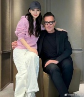 爱马仕总监ins晒和Angelababy合照……
