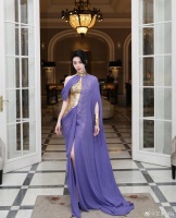 原来她不是不露面了，只是不在内娱混了……