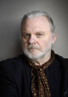 “不知所措”：他在获得诺贝尔文学奖后发声——