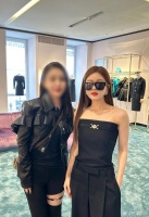 赵露思被网友偶遇并合影，她怎么路人镜头里比精修更精致啊！