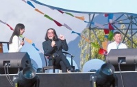 用歌声用诗意 把盐源吟唱给全世界