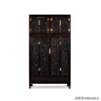 清康熙御制紫檀顶箱柜5459.5万港币成交于香港苏富比