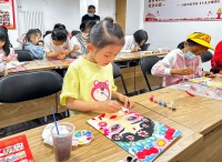 寓教于乐！这群孩子今天这样近距离体验国粹