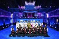 浙江小百花光影秀上演“申江花越夜”