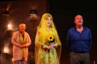 《蓝胡子城堡》：暗黑故事巧妙改编成平凡生活