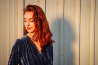 中年异性，会发展亲密关系，多半和以下三种互动有关系