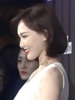 知性优雅 大方迷人