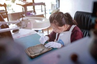 辽宁省图书馆古籍修复师王斌：守护历史的匠人