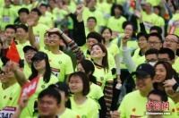 中新网评：以激扬青春做时代弄潮儿