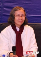 与诺贝尔文学奖失之交臂 中国作家残雪“不冷反热”作品畅销