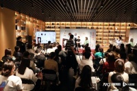 50岁从零开始，晓雪新书《优雅转身》讲述重启人生的勇气