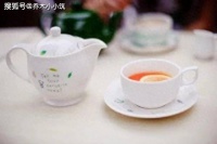 一个家族没有钱，老人要承担三种责任