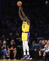 浓眉今天表示：我不确定第五名首发是谁，但我认为普林斯正在为自己建立非常强大的理由去成为首发