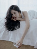 又被杨幂惊艳到了，温柔优雅，风情万种。又是被姐姐美晕的一天