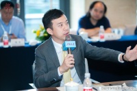 阿来等文学大咖成为首批品鉴者，第五代青花郎惊艳众人