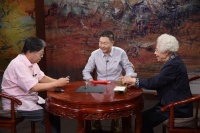 两个内画鼻烟壶，为何不鉴定就敢说是真？10月22日《拍宝》见真相