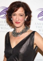 英国演员海顿格温去世