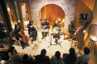 胡同小院上演“咏秋”音乐会