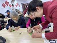 重阳节博物馆送祝福进社区，老人过节体验非遗民俗