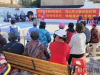 歌舞声声庆重阳，楚剧幕幕送祝福