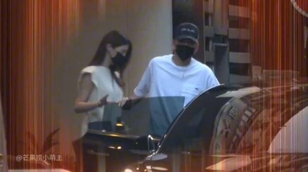 王大陆被曝新恋情,与长发女子同车约会,一路躲闪跟拍神色慌张……