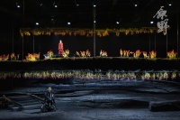 北京人艺新版《原野》突出走向美好理想结局