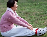 我59岁体制内退休，2同事患癌，一个住院一个旅游，结局云泥之别