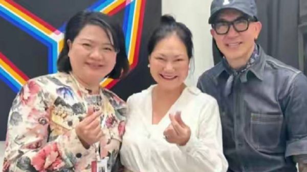 具俊晔画展3瓜!和S妈亲密合照,大S露面,一幅钻石画惹争议!