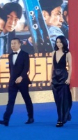 殷桃亮相金鸡奖红毯，她身上真的有种独特的气质，又纯又欲……
