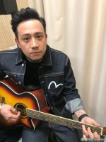 又曝婚变！知名港星妻子扬言欲离婚，4个孩子去向交由社工决定