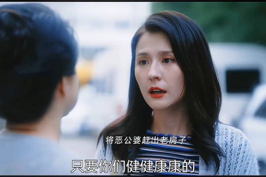 爸爸终于得知自己女儿受得所有委屈……