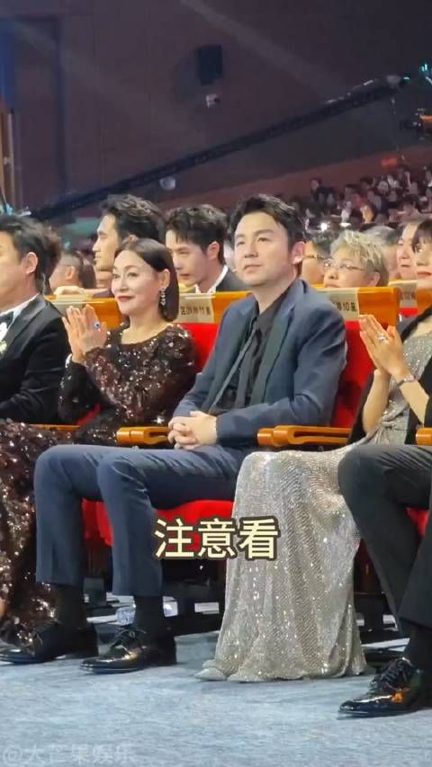 金鸡奖活动现场,雷佳音韩红王一博冯小刚……
