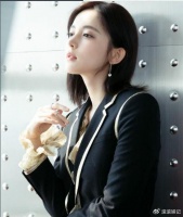 她是90后“仙女专业户”，穿衣最大胆的一次，网友：看得让人脸红