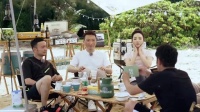 李思思比划自己脸，撒贝宁却脱口而出是蛇精脸……