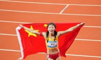 吴艳妮大方回应整容：双眼皮是割的，想要自己变得更美