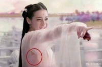 8个让人脸红心跳的穿帮镜头，网友：导演你就是这样制造爆点的么