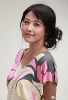 吕良伟父亲大骂：你老婆周海媚睡到12点，这么懒，也不伺候我