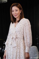 44岁杨怡为儿子庆生！素颜比老公沧桑太多，儿女颜值超高只像爸爸