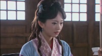 潘金莲和西门庆喝酒，不料突然感到头疼，赶紧跑出去……