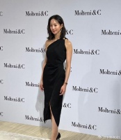 41岁张钧甯认爱小3岁导演男友，坦言妈妈已见过，对他很满意