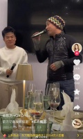 东方甄选团建聚餐，董宇辉与沙宝亮合唱，东方小孙缺席